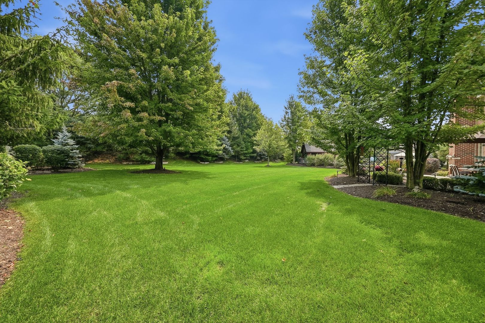 105 Forest Edge Drive