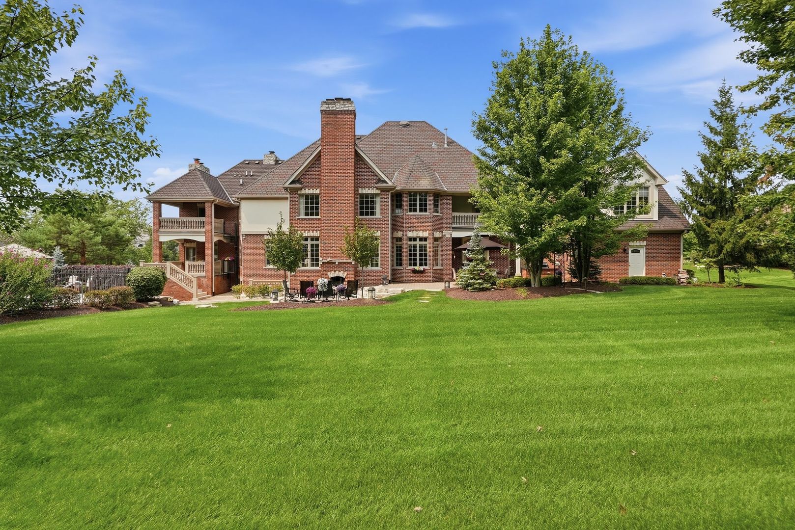 105 Forest Edge Drive