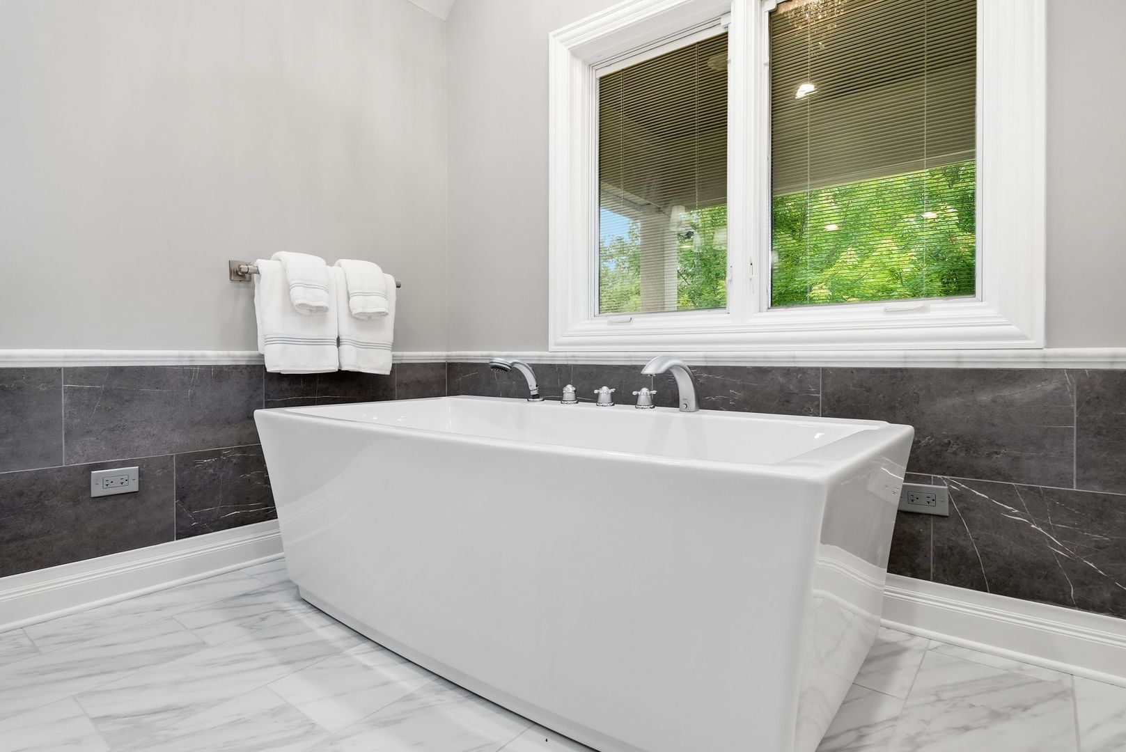 105 Forest Edge Drive