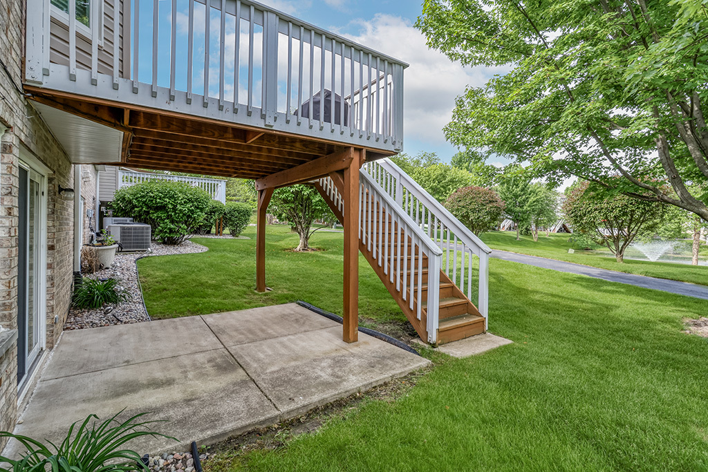 18106 Waterside Circle