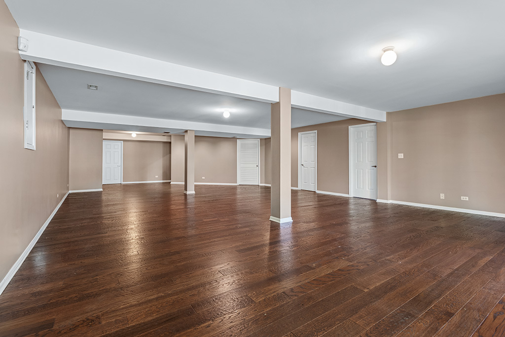 18106 Waterside Circle