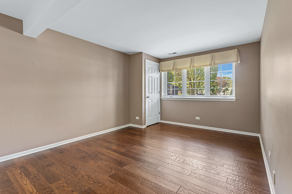 18106 Waterside Circle