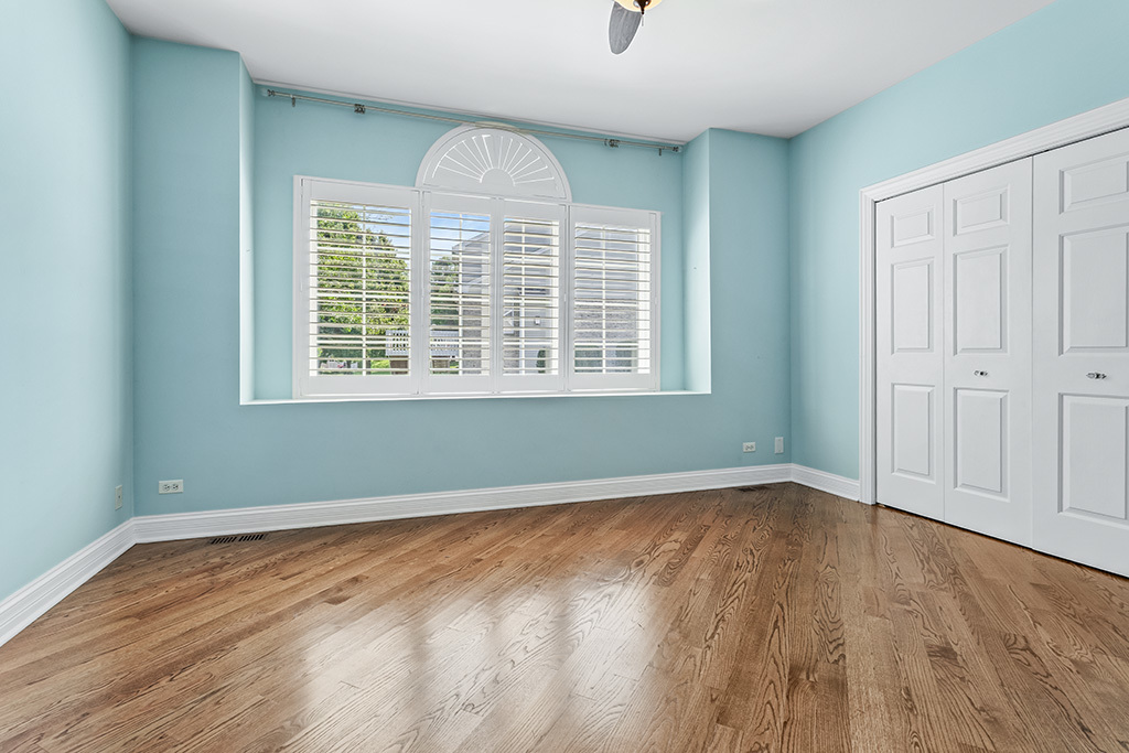 18106 Waterside Circle
