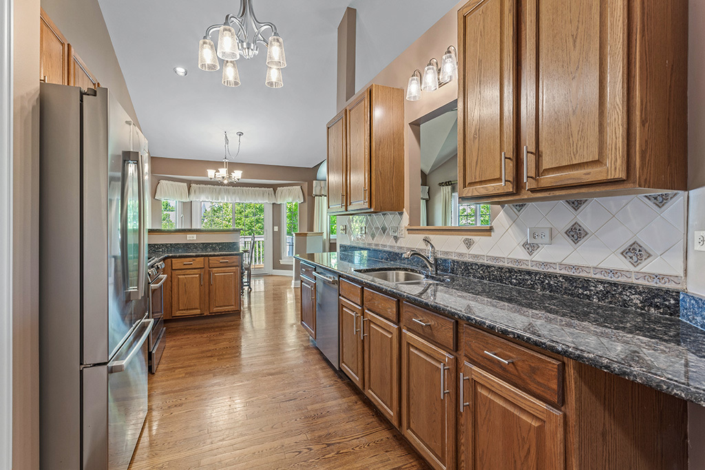 18106 Waterside Circle