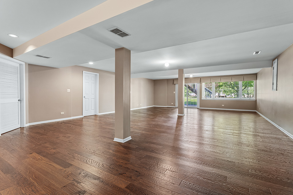 18106 Waterside Circle