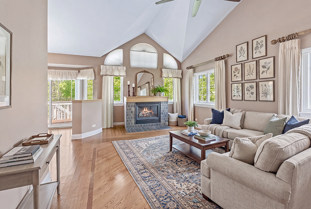 18106 Waterside Circle