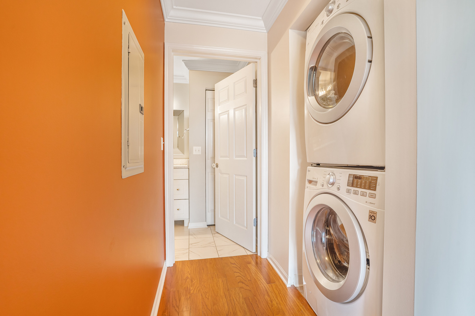 145 S York Street Unit: 420