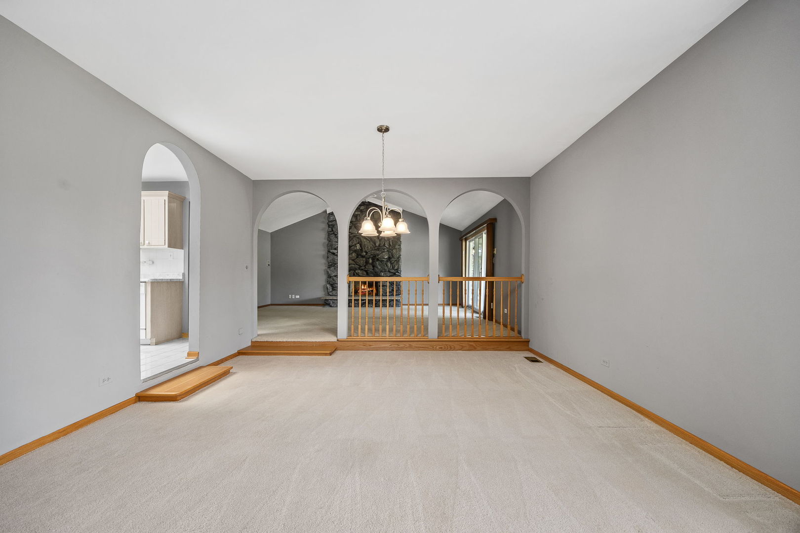 11S056 Madison Street