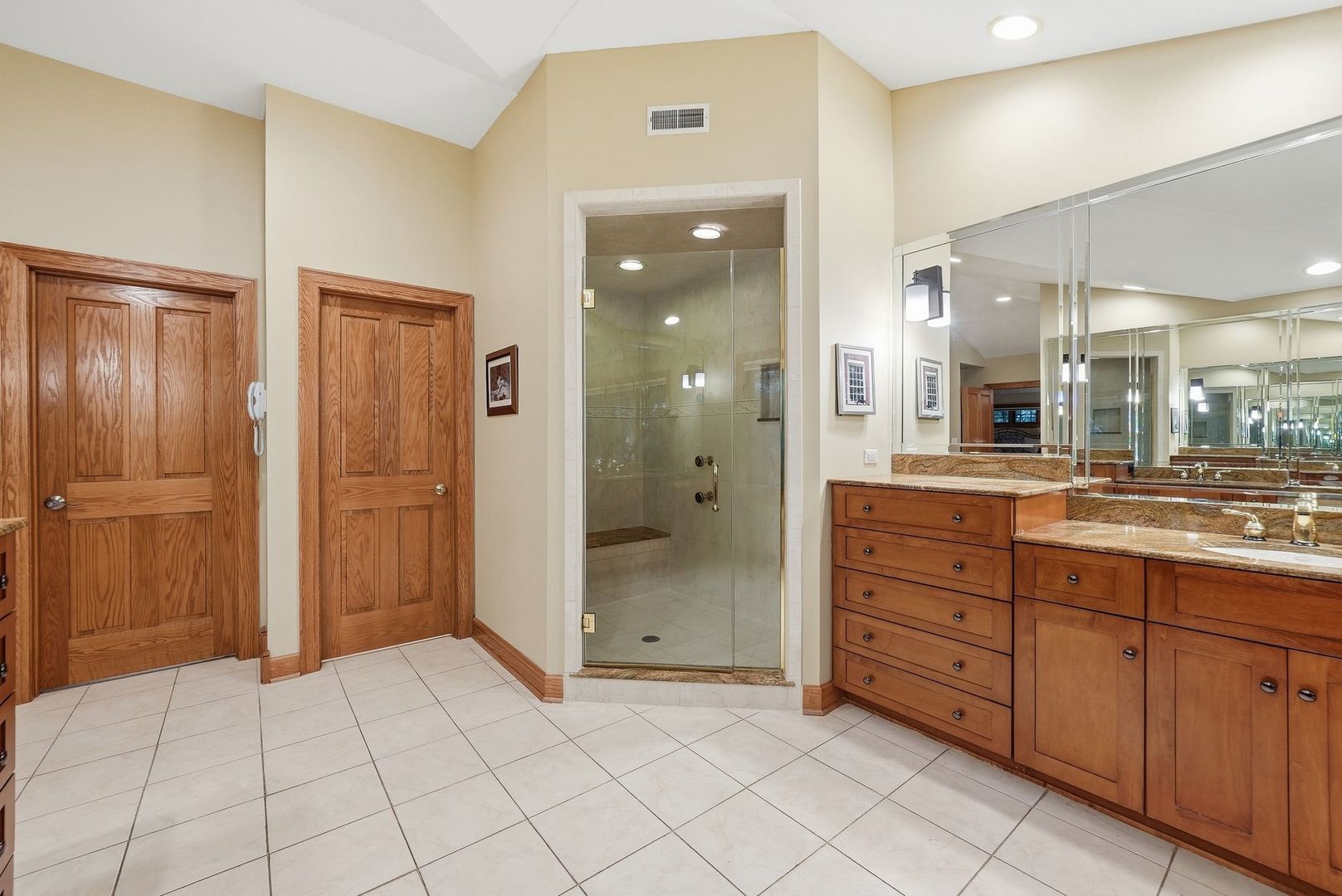 13001 Ravine Drive
