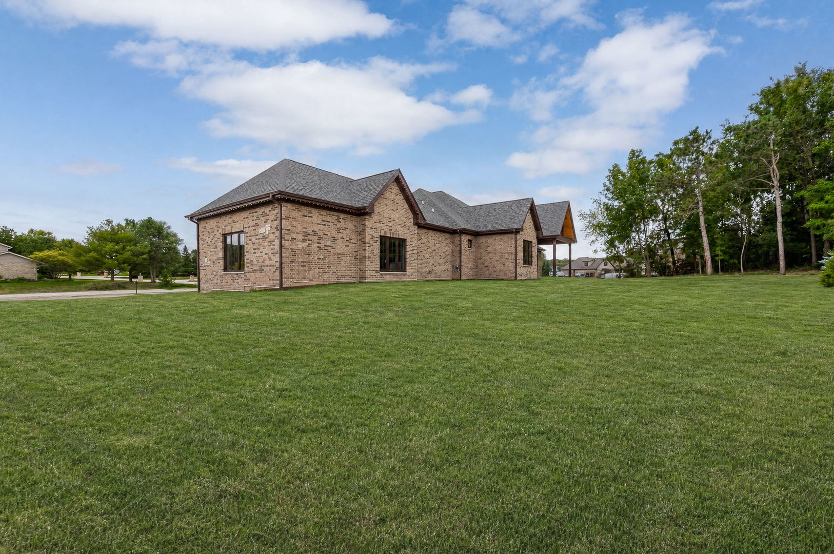 16514 Pine Hill Drive