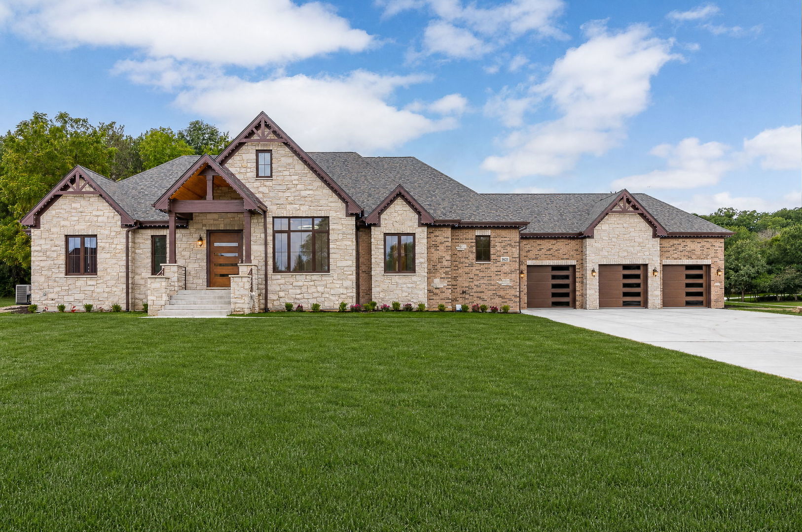 16514 Pine Hill Drive