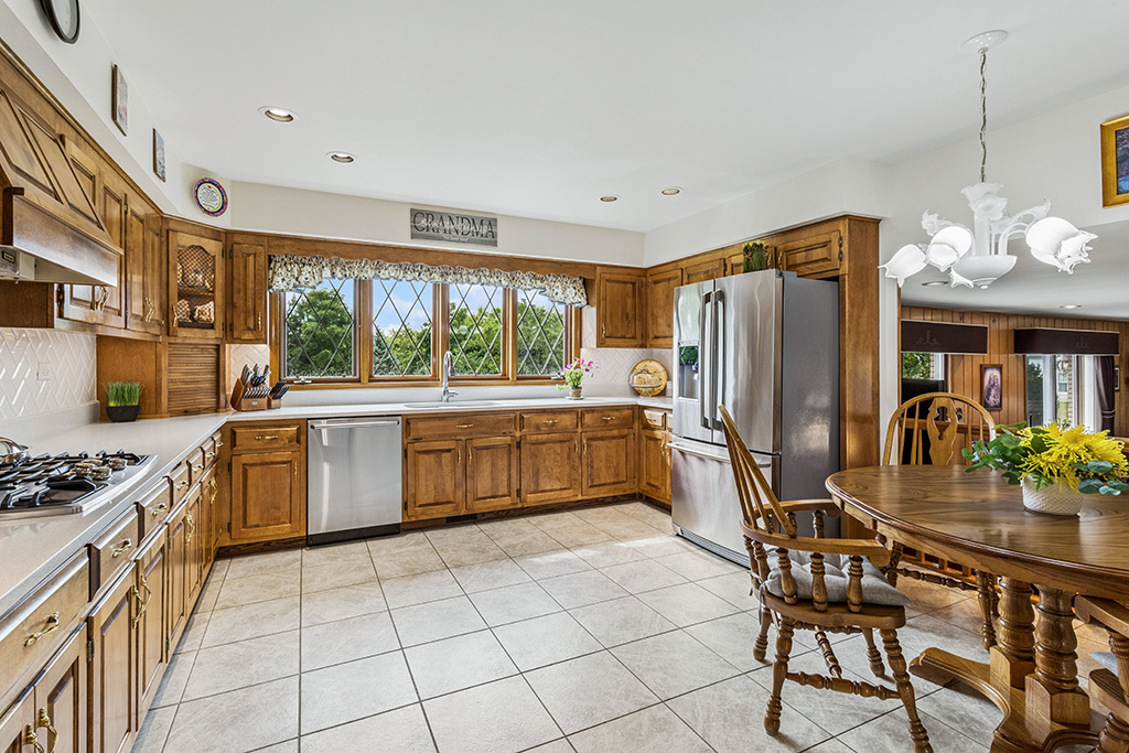 15433 W 163rd Street
