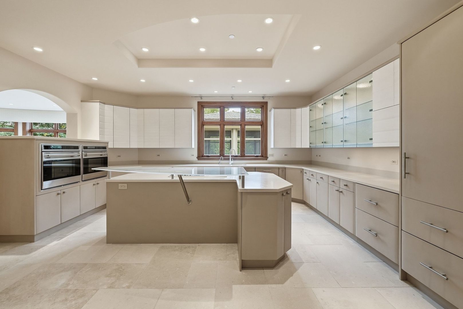 16 Riva Ridge