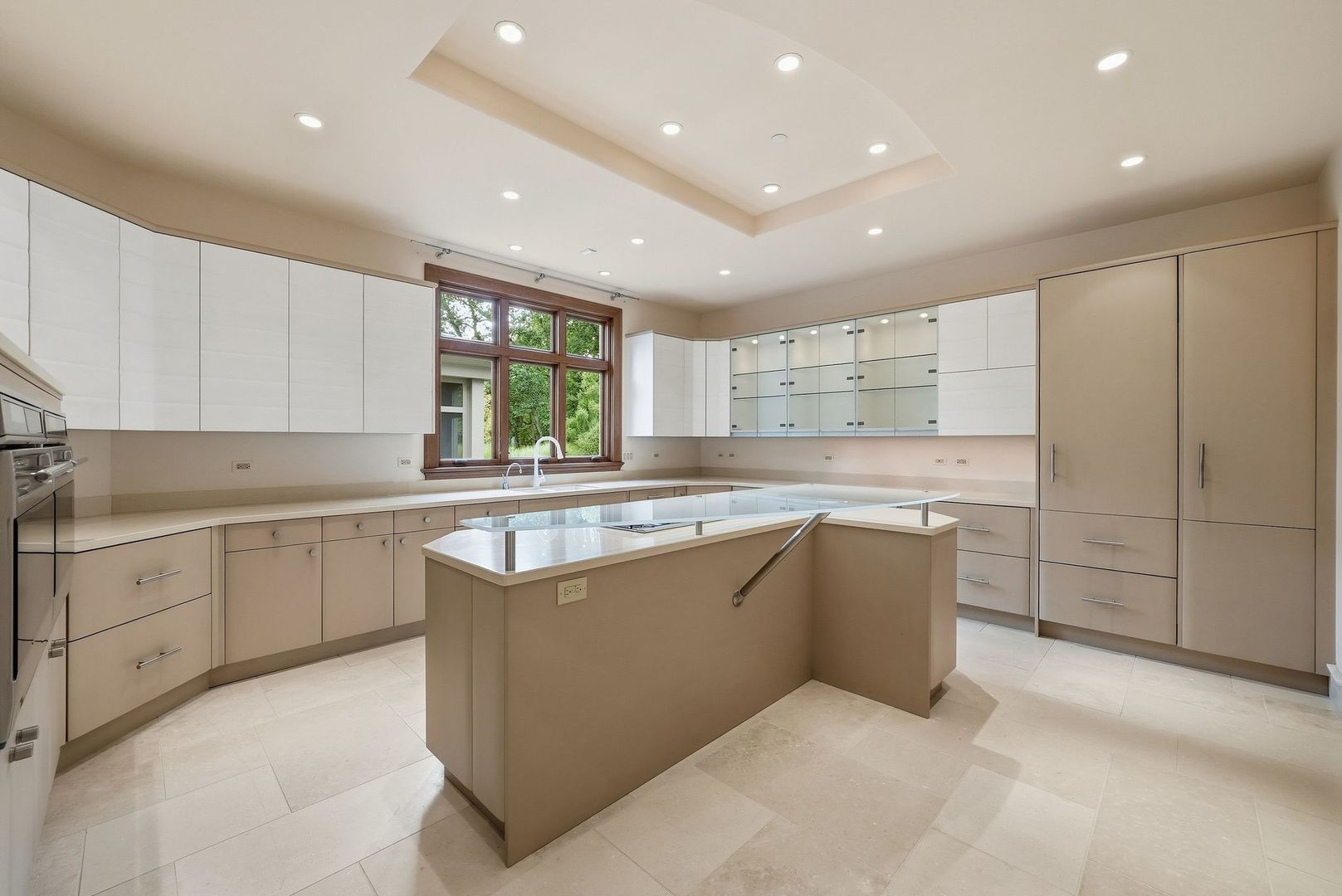 16 Riva Ridge