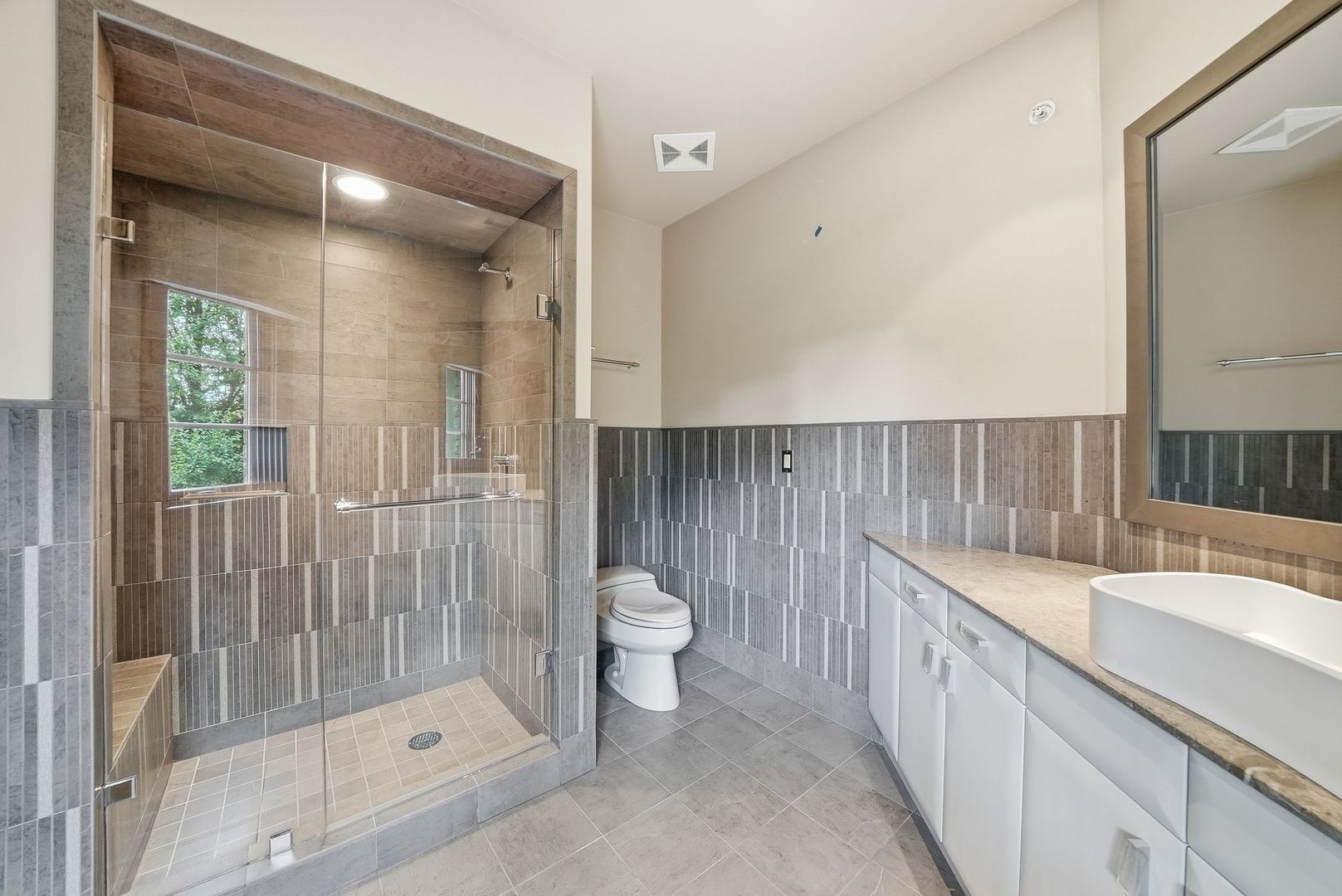 16 Riva Ridge