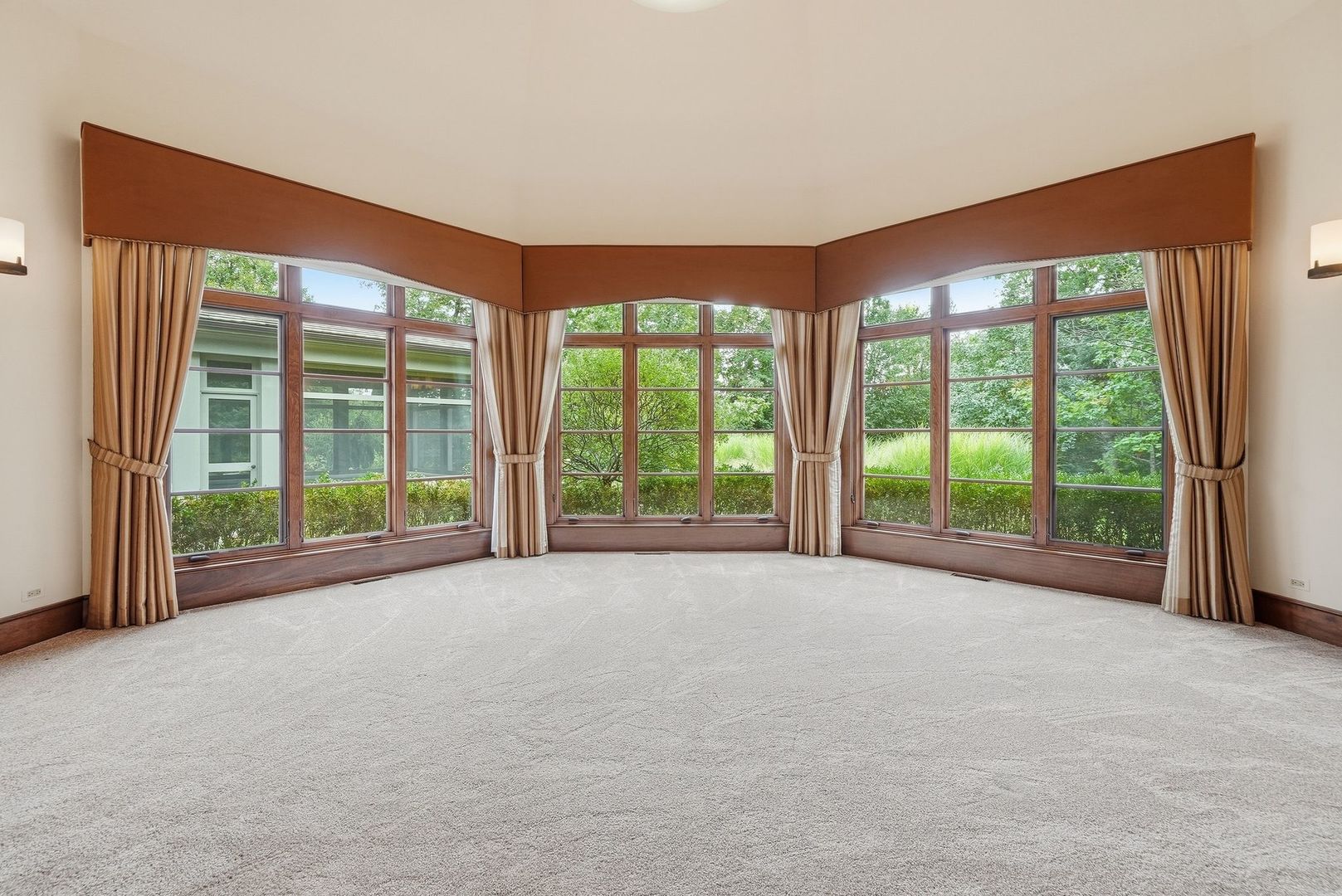 16 Riva Ridge