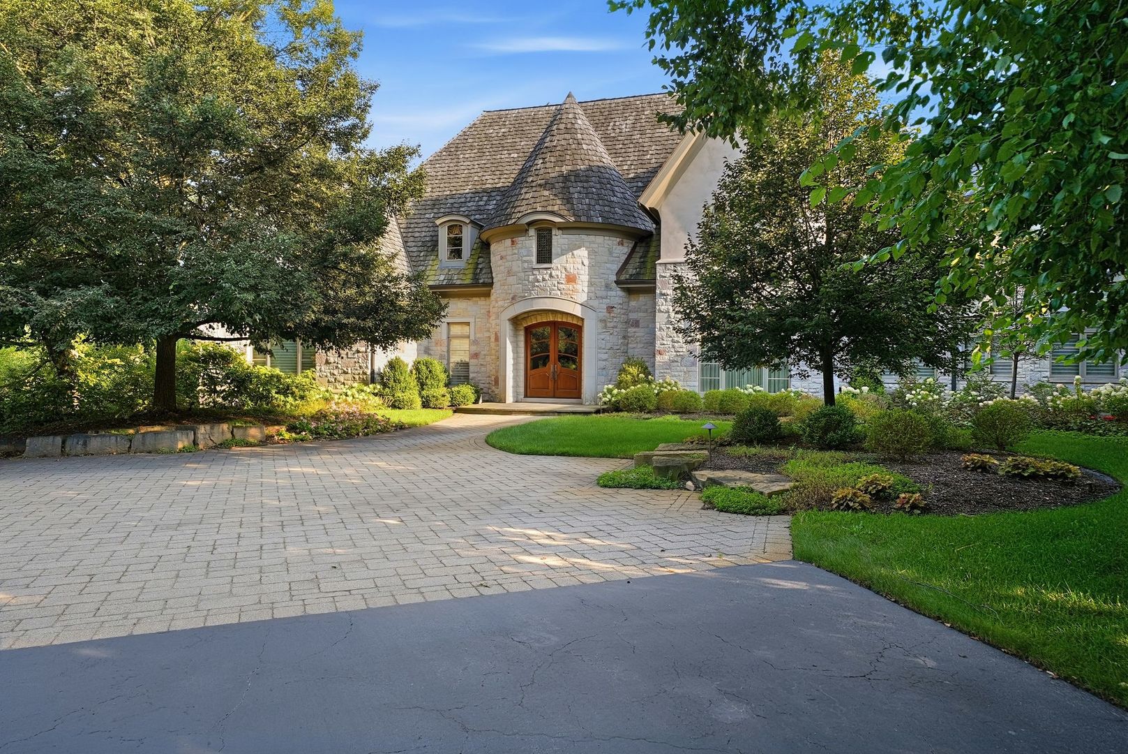 16 Riva Ridge