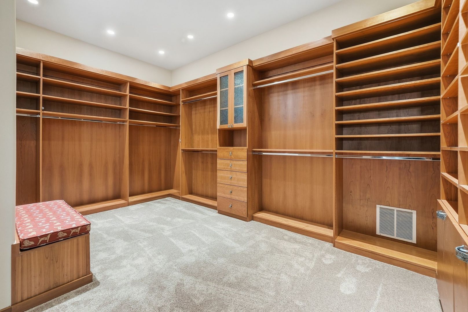 16 Riva Ridge