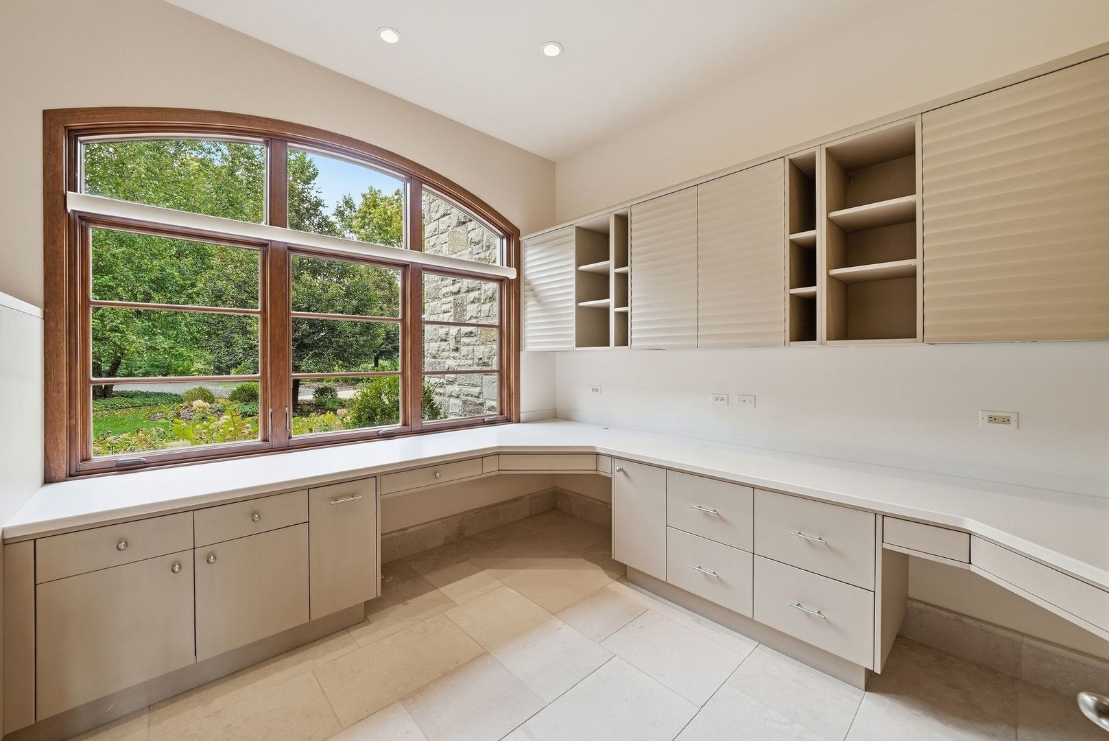 16 Riva Ridge