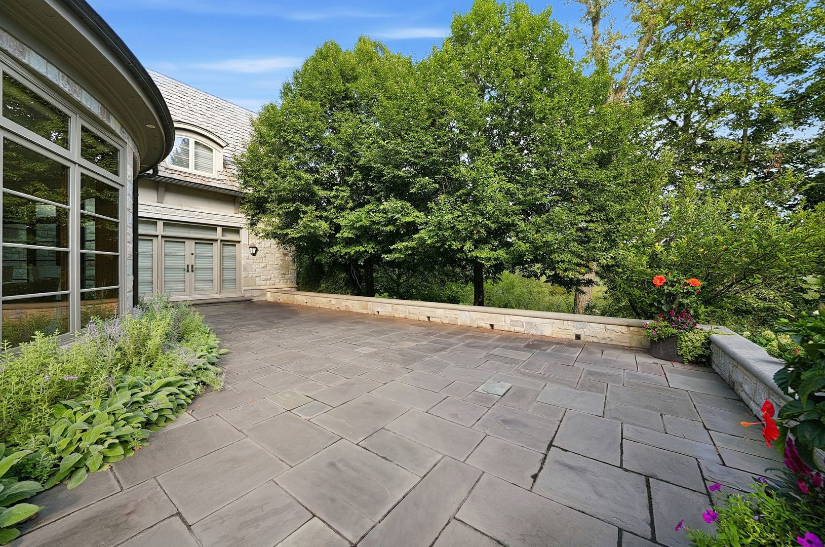 16 Riva Ridge