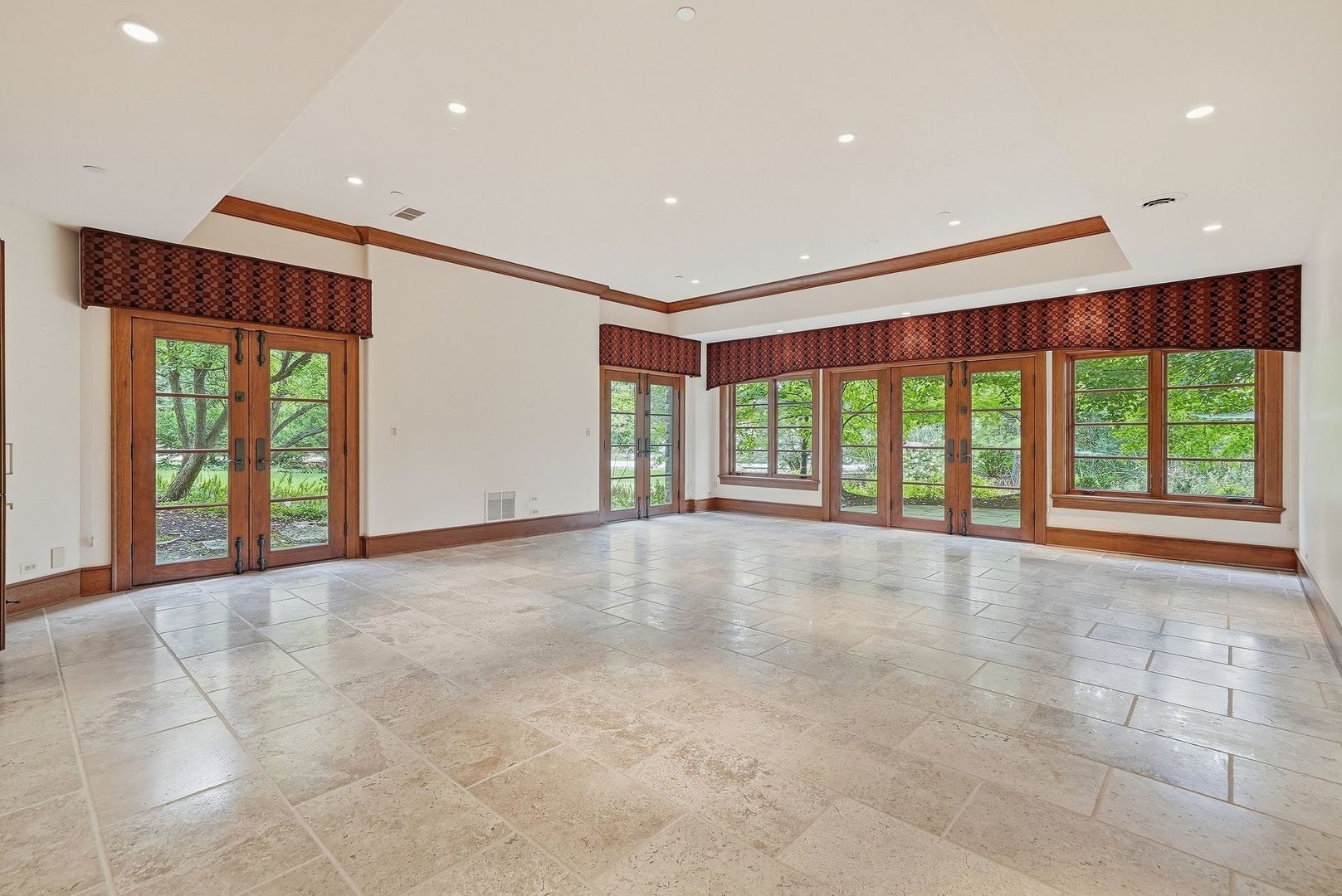 16 Riva Ridge