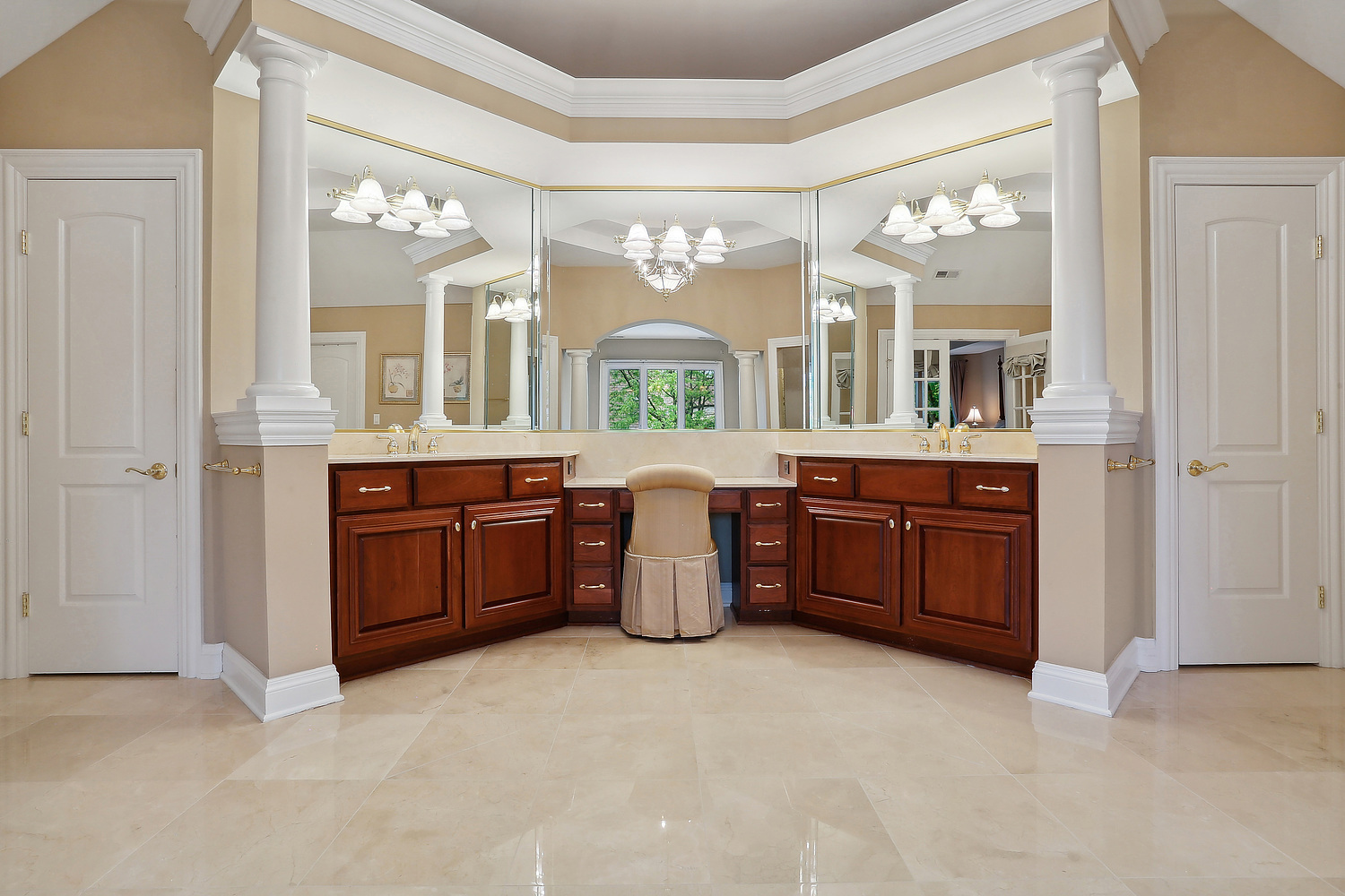 14044 W Austrian Court