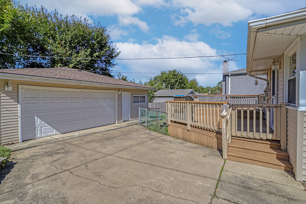1048 Hermes Avenue