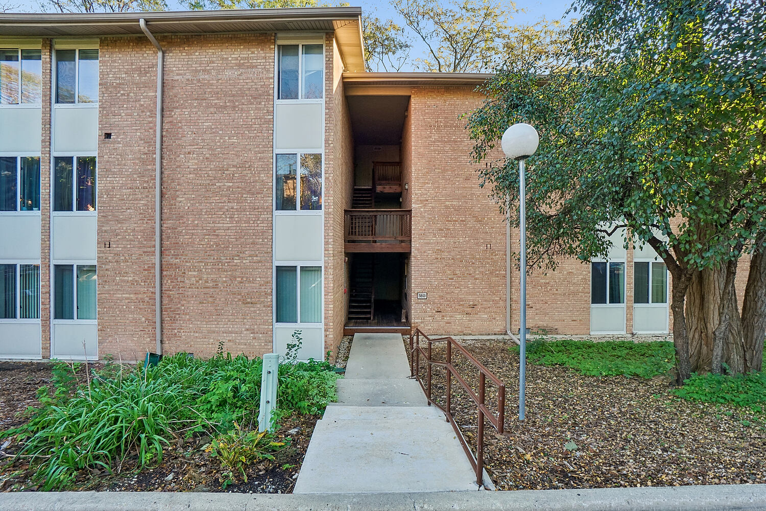 5813 Oakwood Drive Unit: D