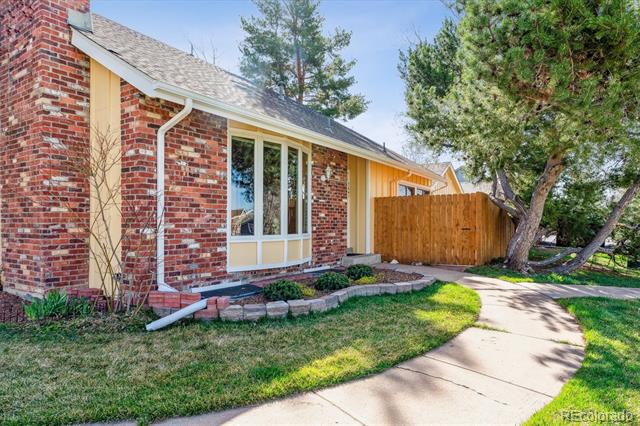 7641 S Rosemary Circle
