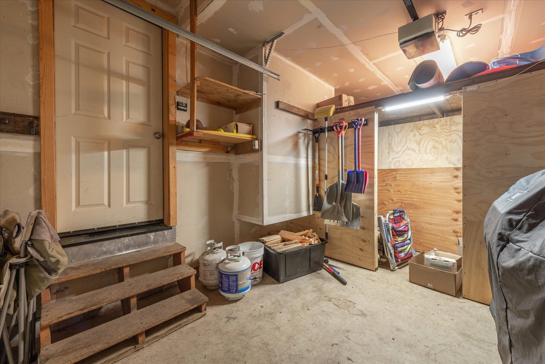 10230 Tinker Court