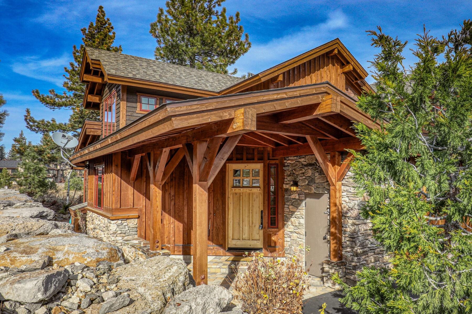 10236 Valmont Trail