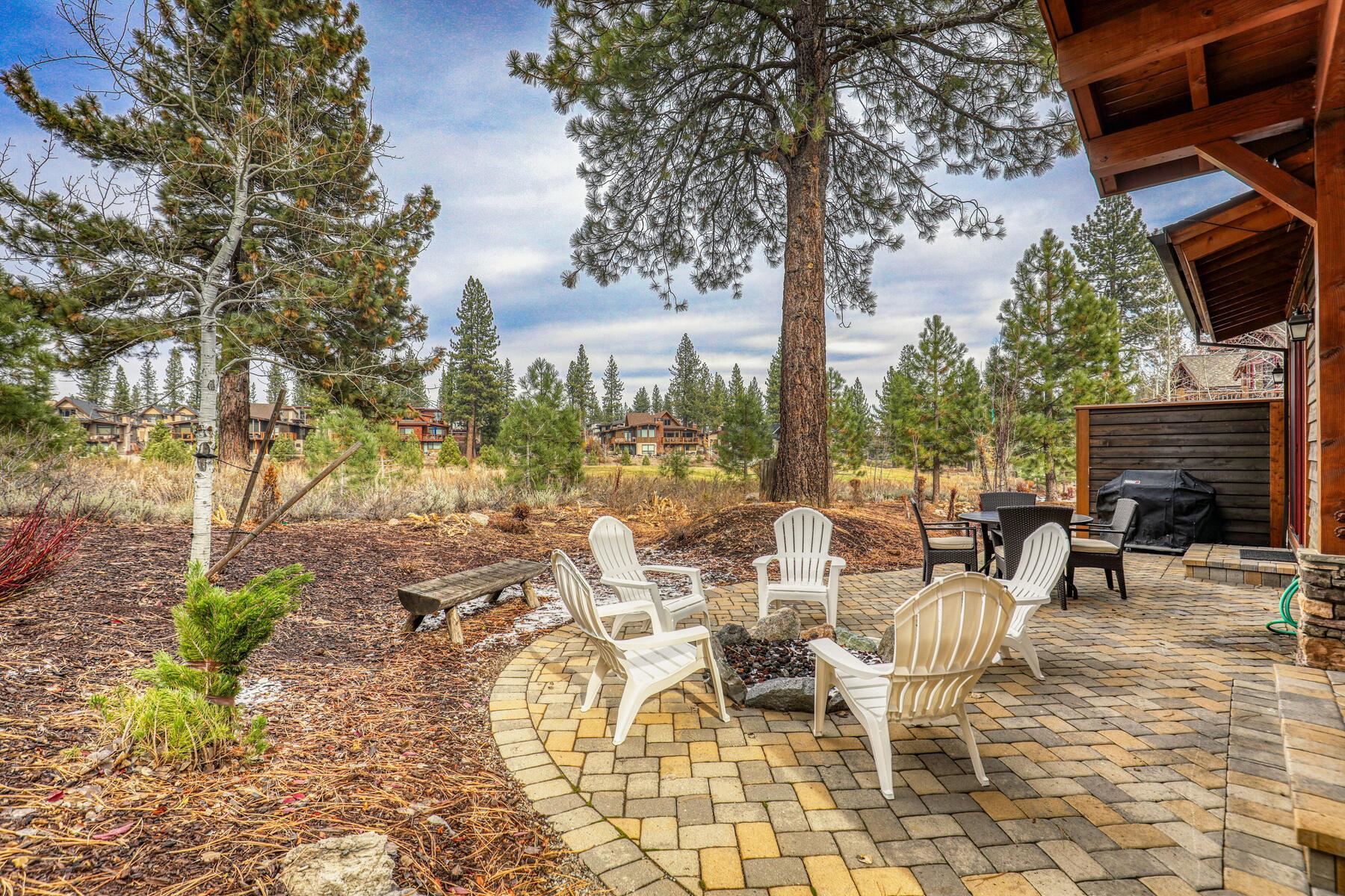 10236 Valmont Trail