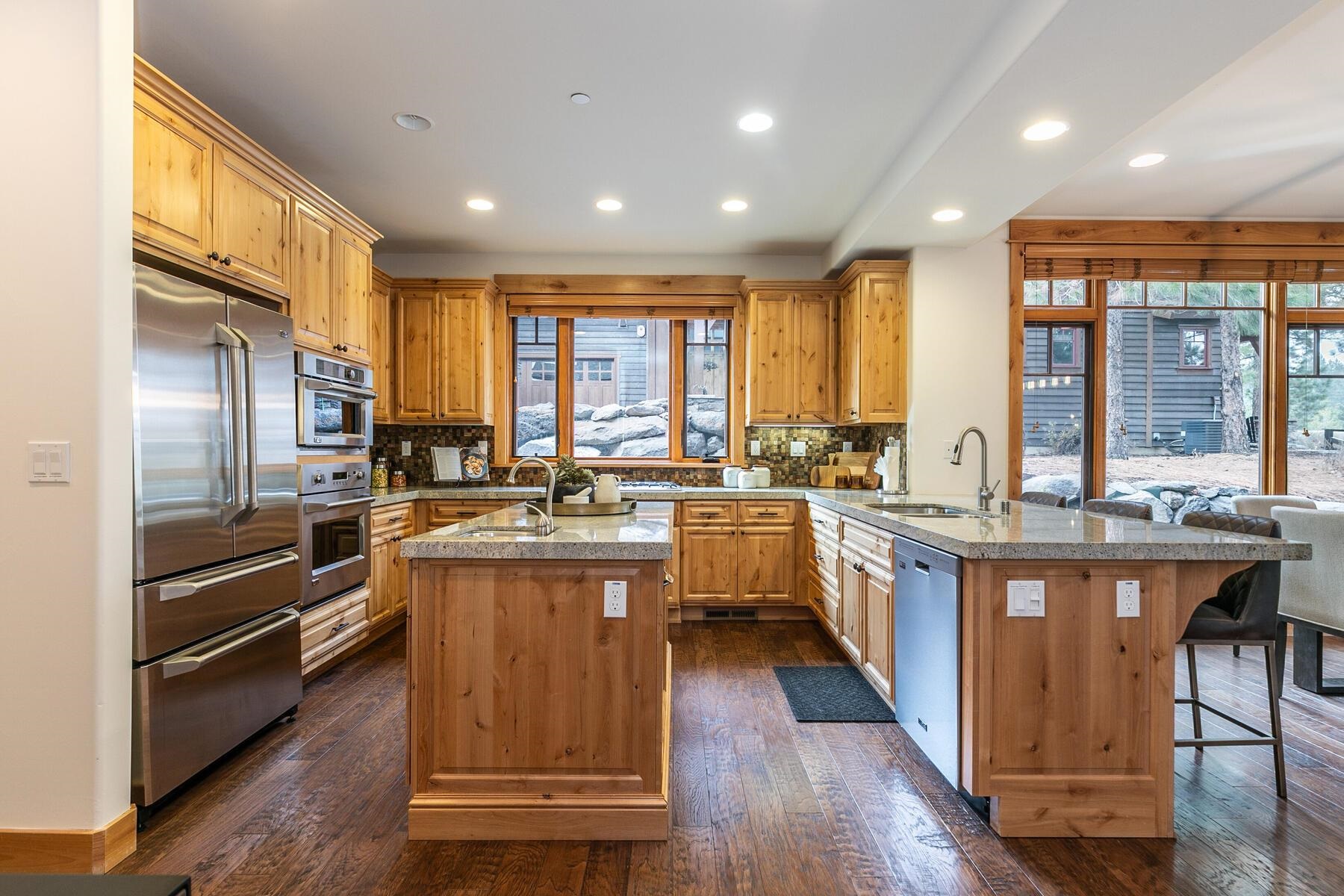 10236 Valmont Trail