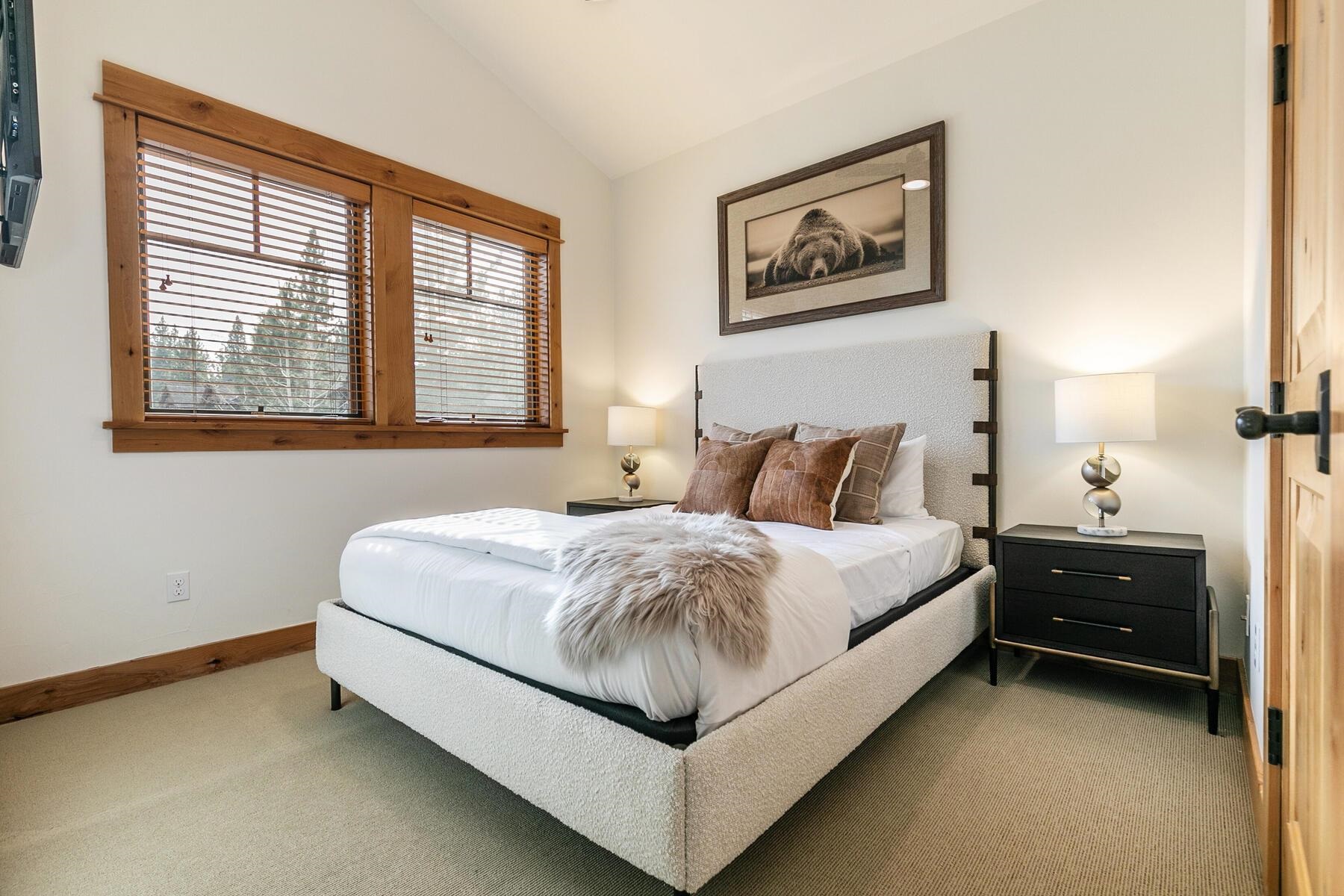 10236 Valmont Trail