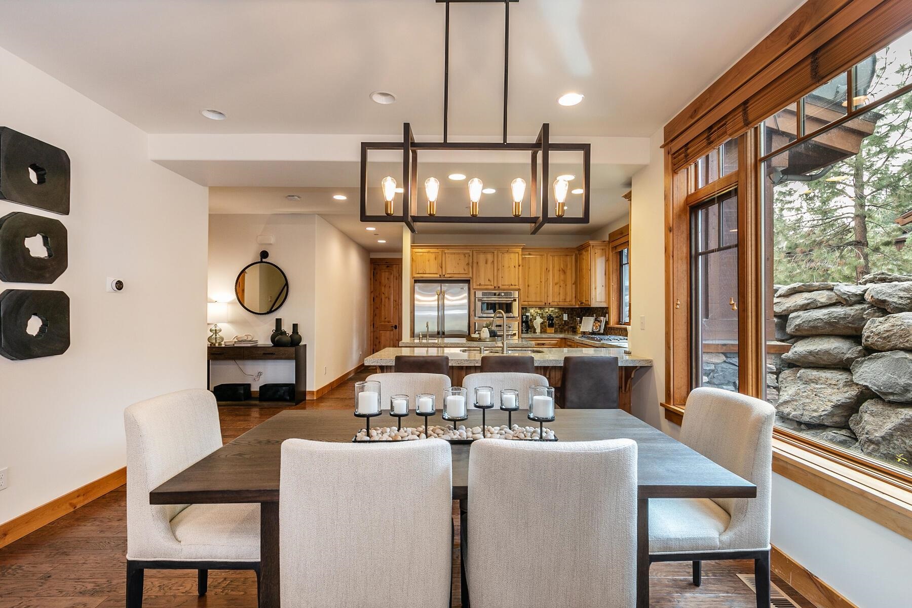 10236 Valmont Trail