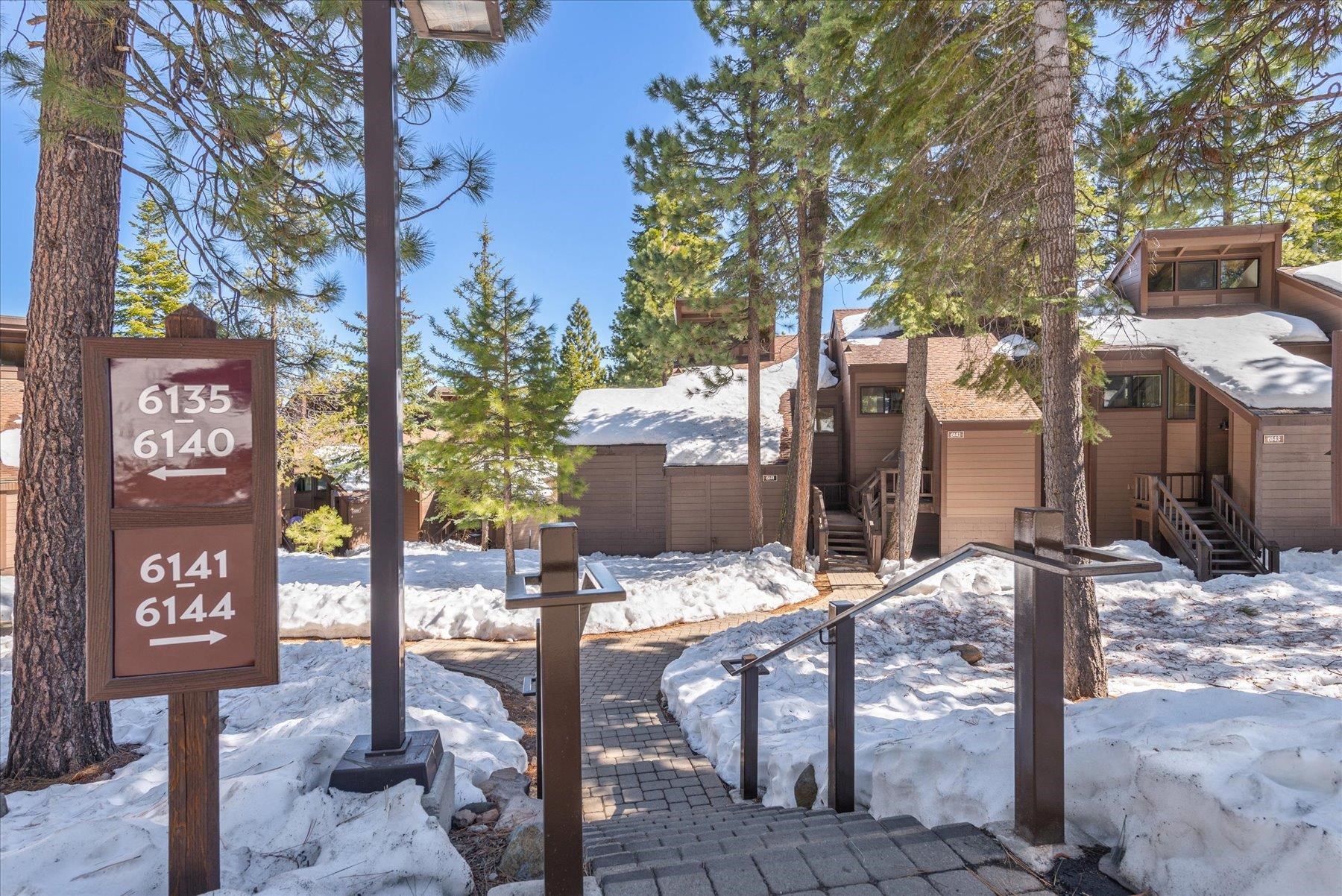 6142 Feather Ridge