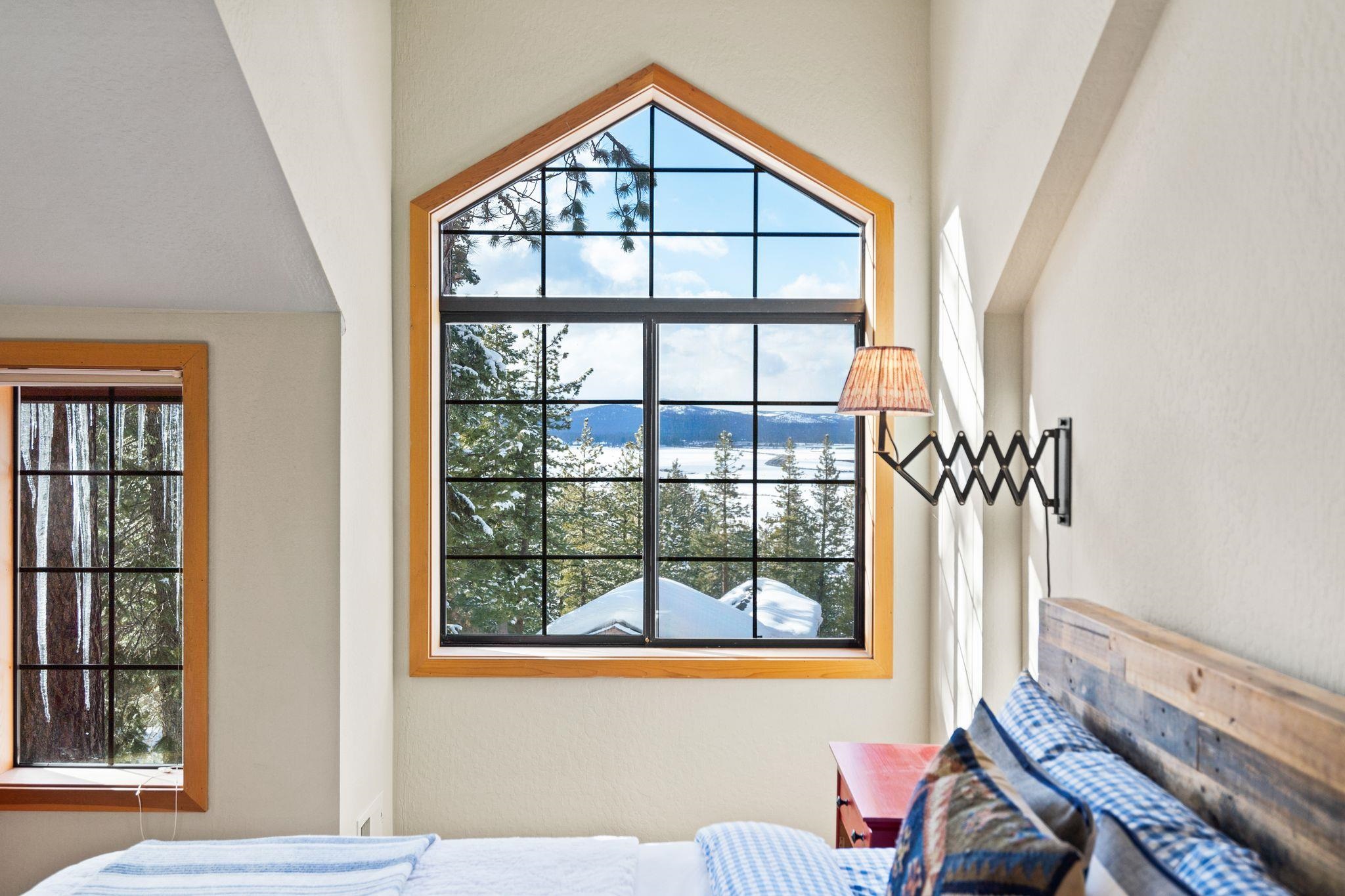 721 Conifer