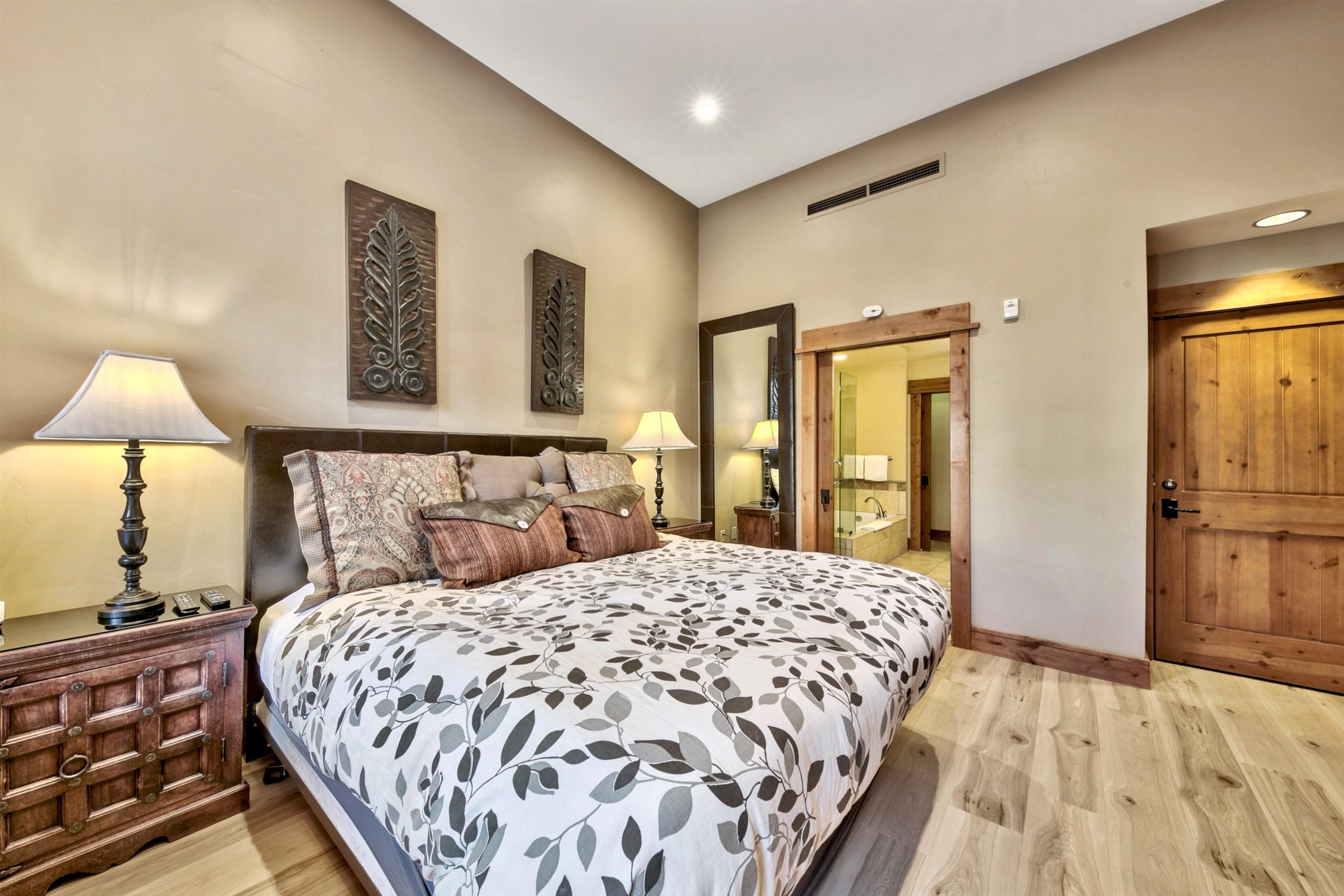 8001 Northstar Drive Unit: 101