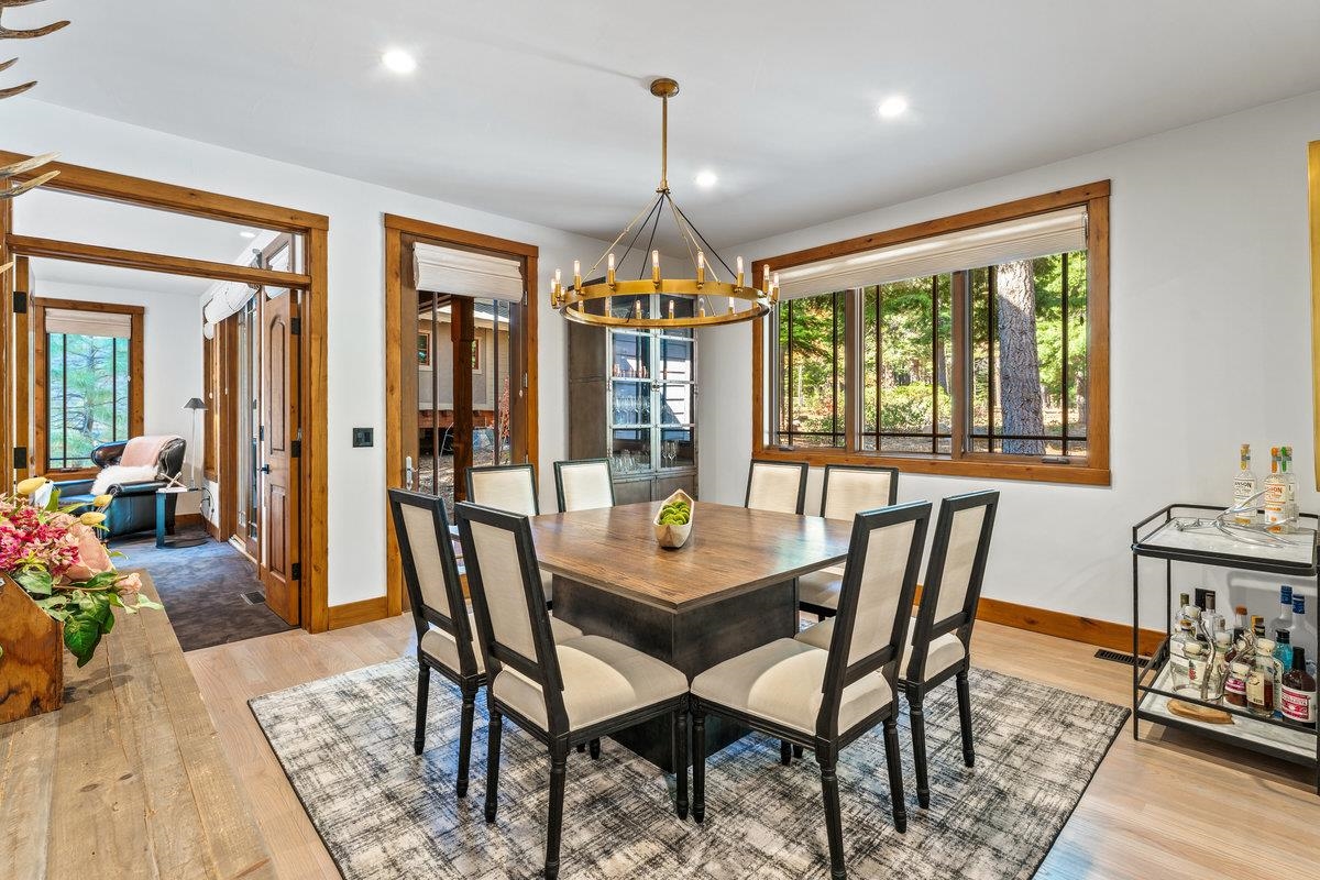 2104 Eagle Feather