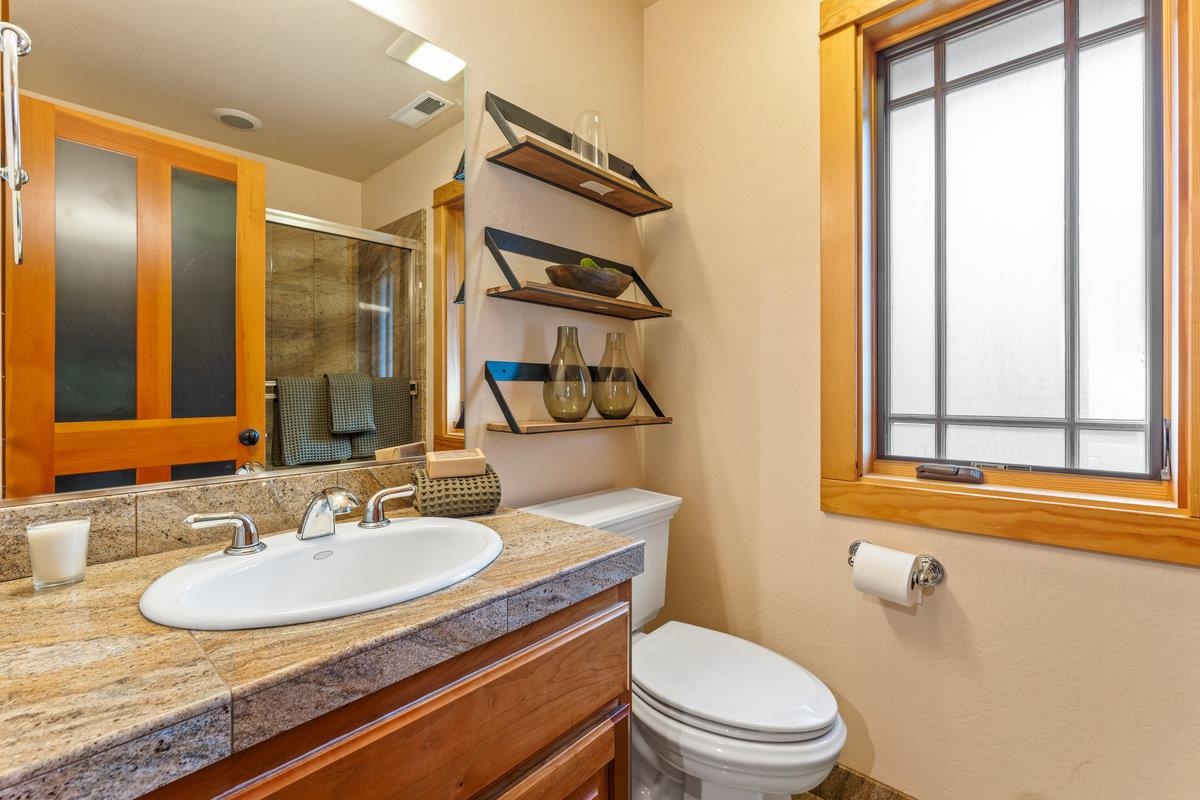 2104 Eagle Feather