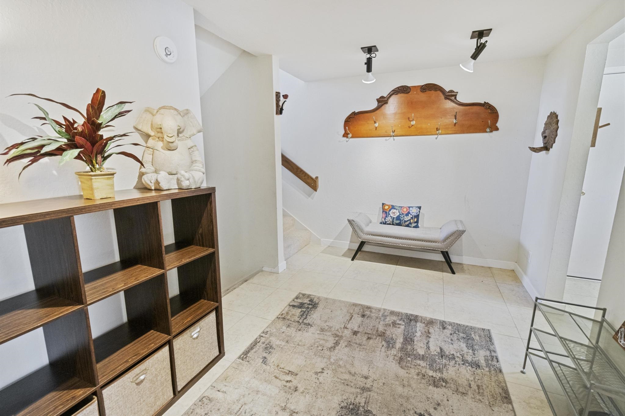 1626 Deer Path