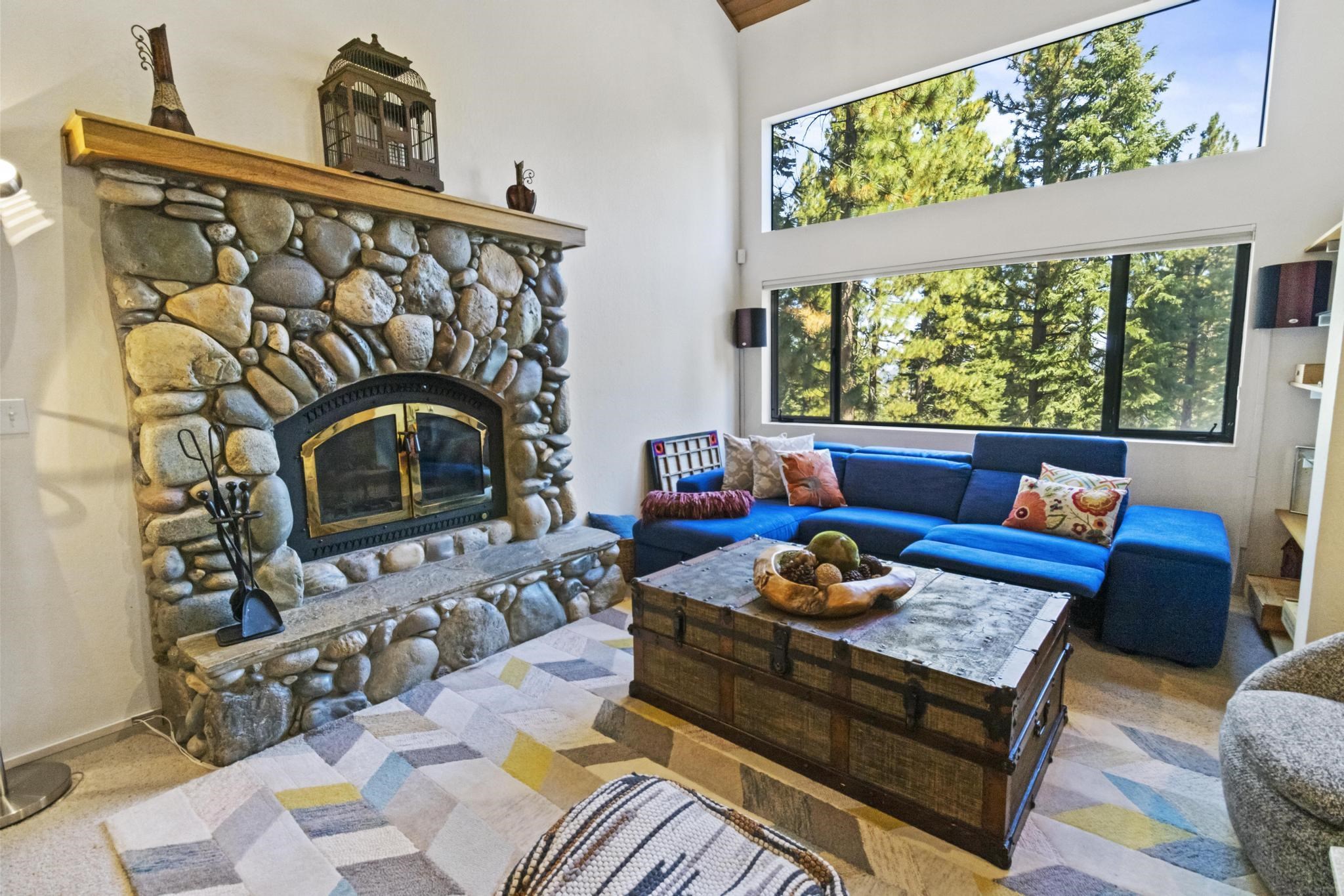 1626 Deer Path