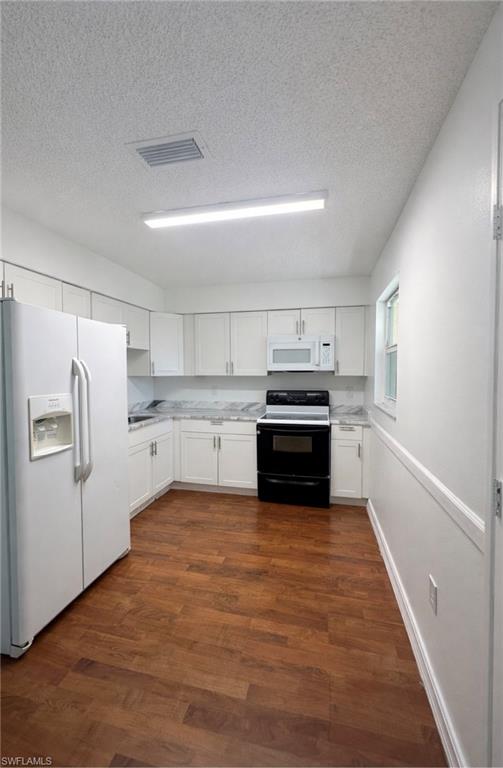 3325 Airport RD N J6