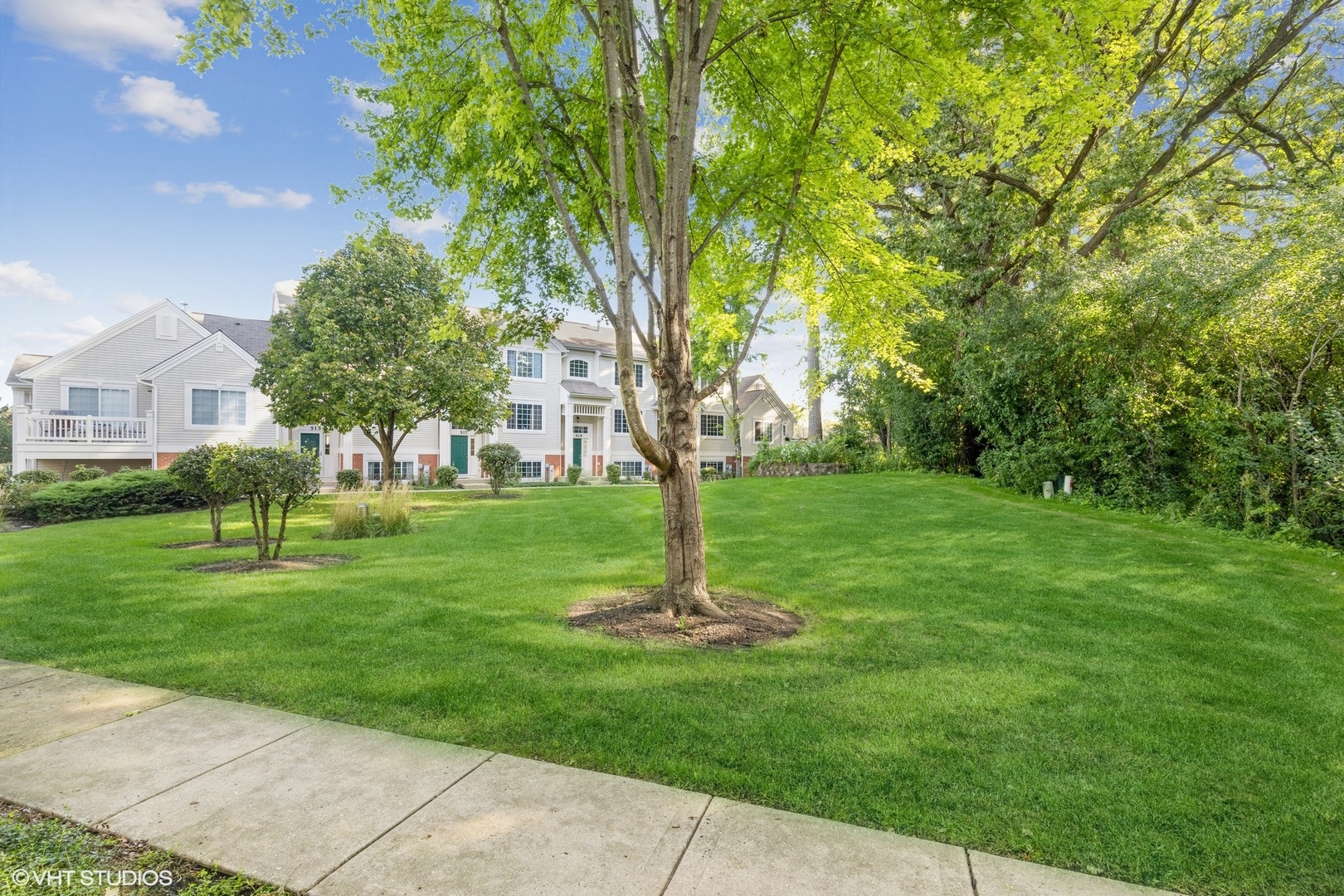 531 Cary Woods Circle