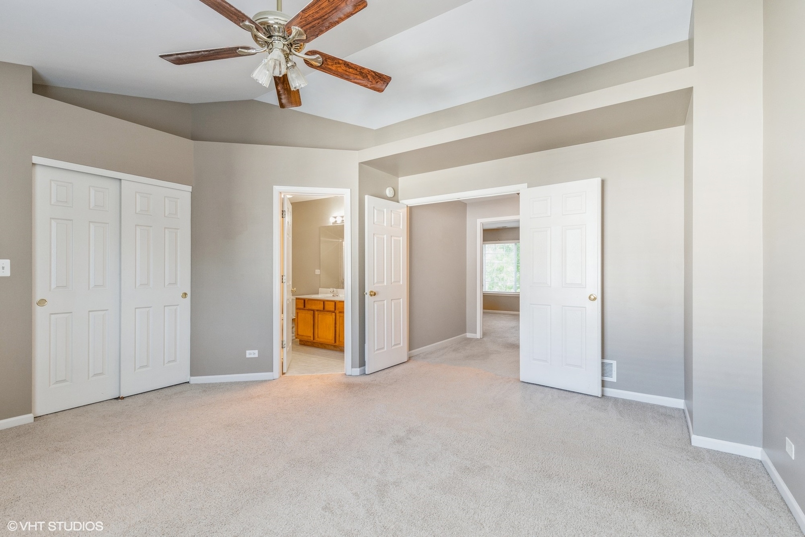 531 Cary Woods Circle