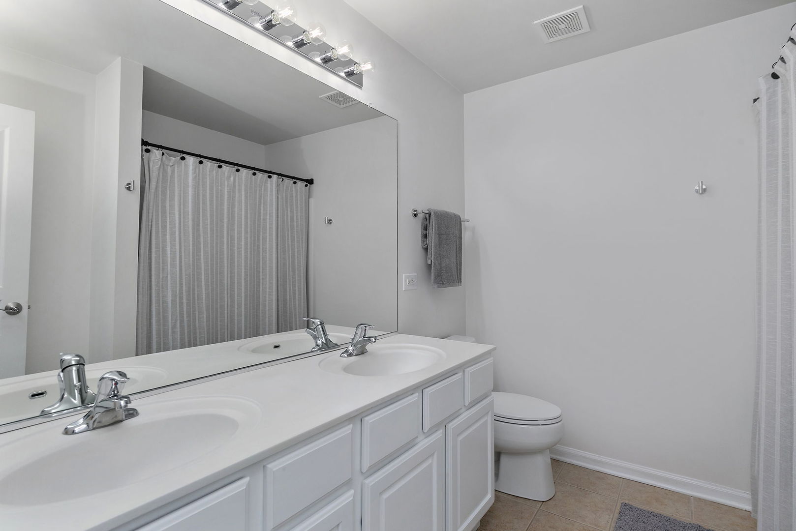 131 Bristol Lane Unit: 2