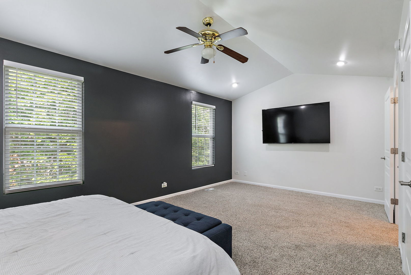 131 Bristol Lane Unit: 2