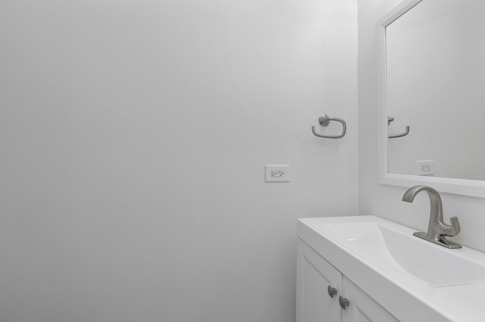 131 Bristol Lane Unit: 2