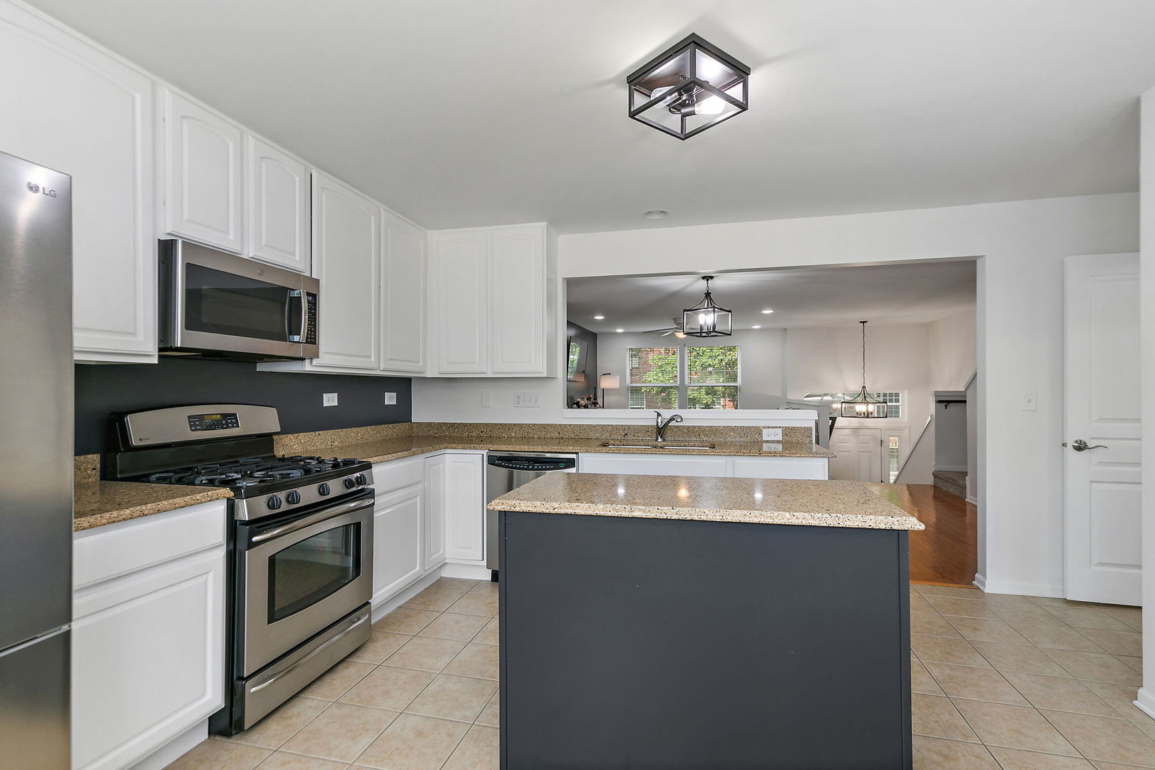 131 Bristol Lane Unit: 2
