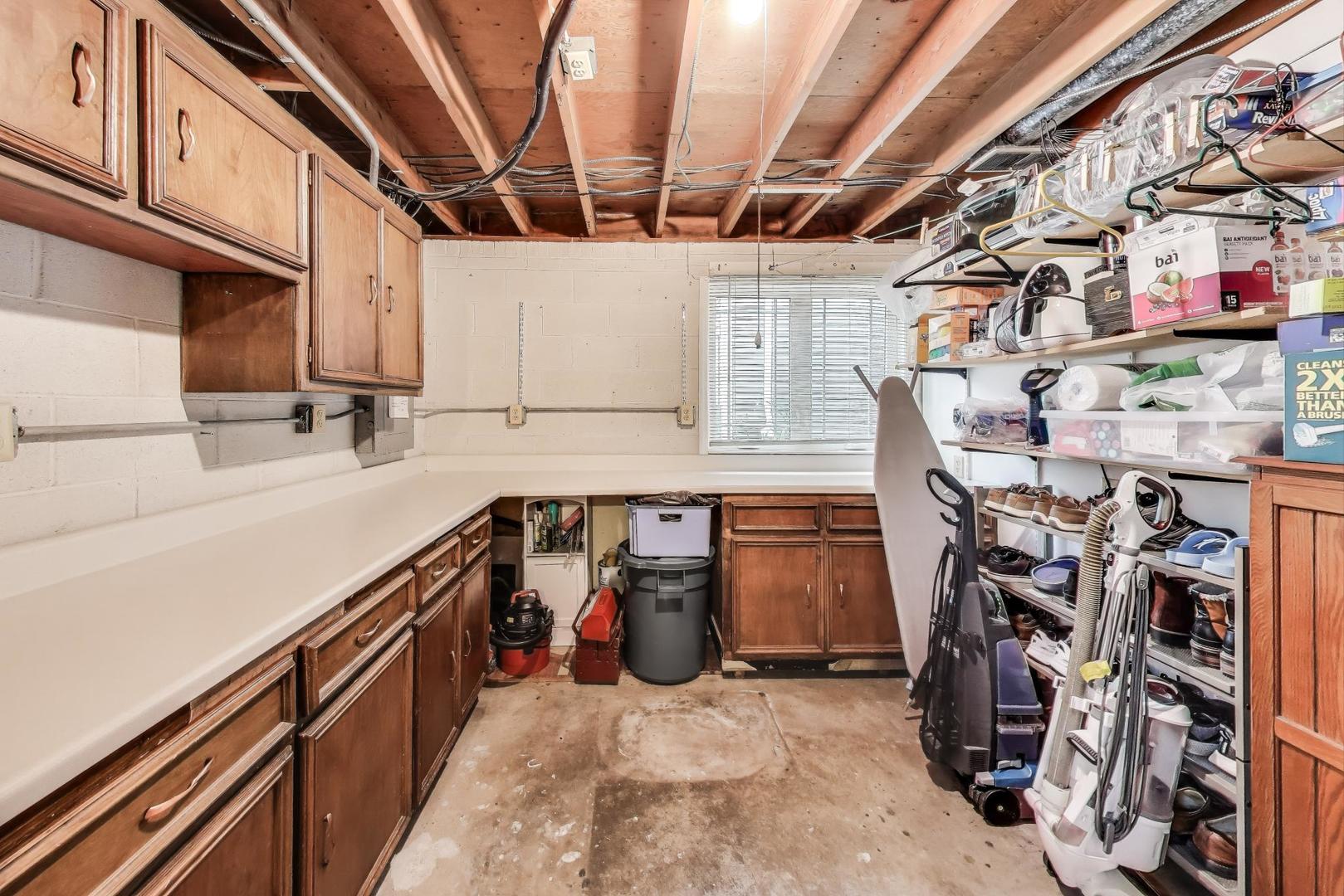 438 High Road